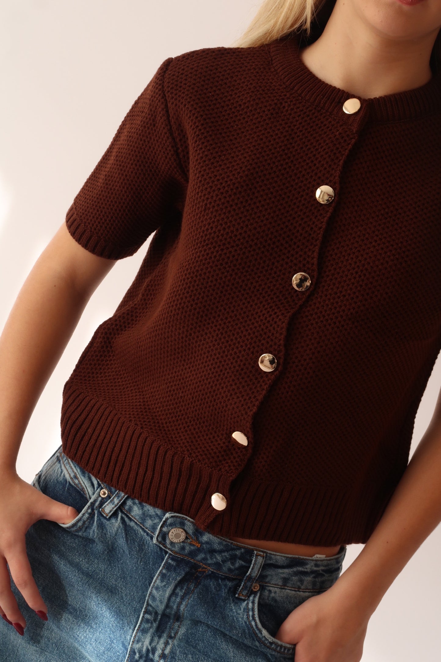 Brown Essence